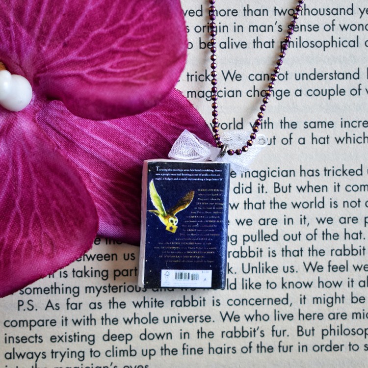 Κολιέ βιβλίο Harry Potter and the Philosopher's Stone Κολιέ βιβλίο Harry Potter and the Philosopher's Stone