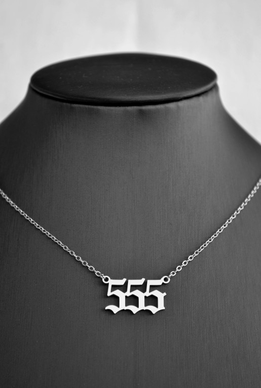 Ατσάλινο Κολιέ Angel Number 555 Ατσάλινο Κολιέ Angel Number 555