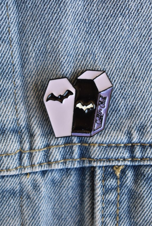 Καρφίτσα Coffin Club