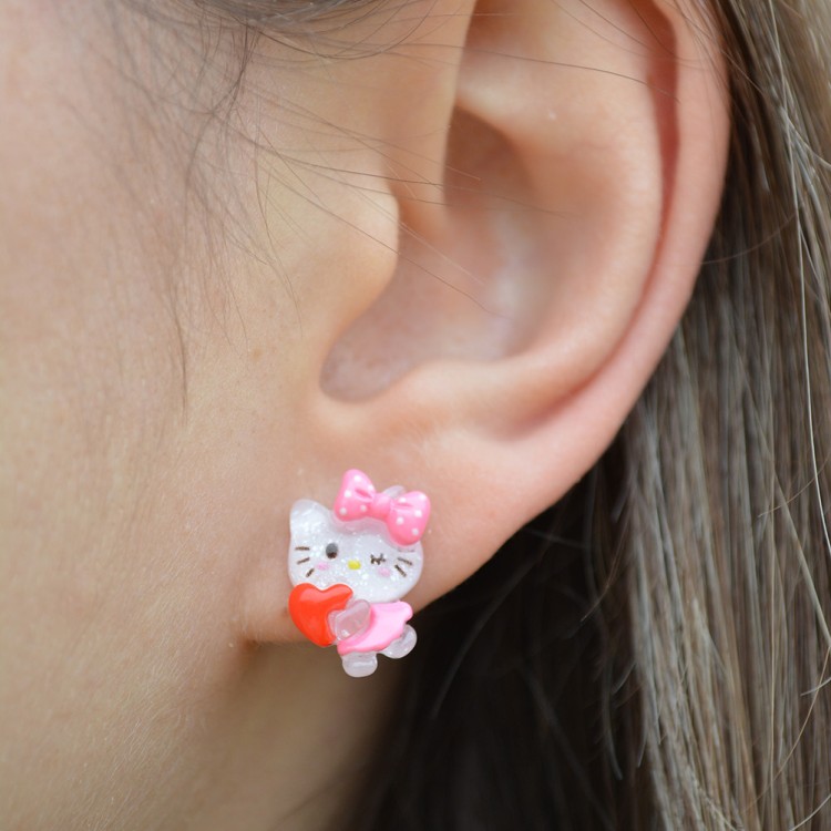 Σκουλαρίκια Καρφωτά Hello Kitty με Καρδιά Σκουλαρίκια Καρφωτά Hello Kitty με Καρδιά