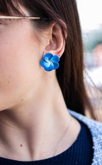 Σκουλαρίκια Χειροποίητα Καρφωτά Μπλε Λουλούδι