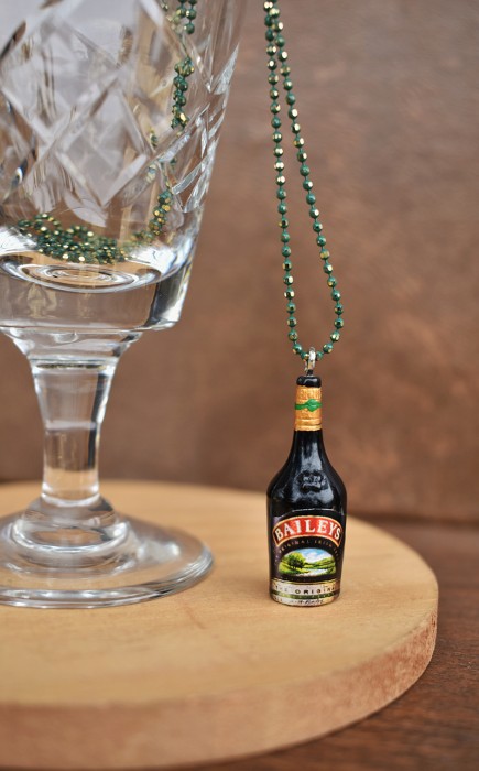 ΚΟΛΙΕ ΜΠΟΥΚΑΛΙ ΛΙΚΕΡ BAILEYS ΚΟΛΙΕ ΜΠΟΥΚΑΛΙ ΛΙΚΕΡ BAILEYS