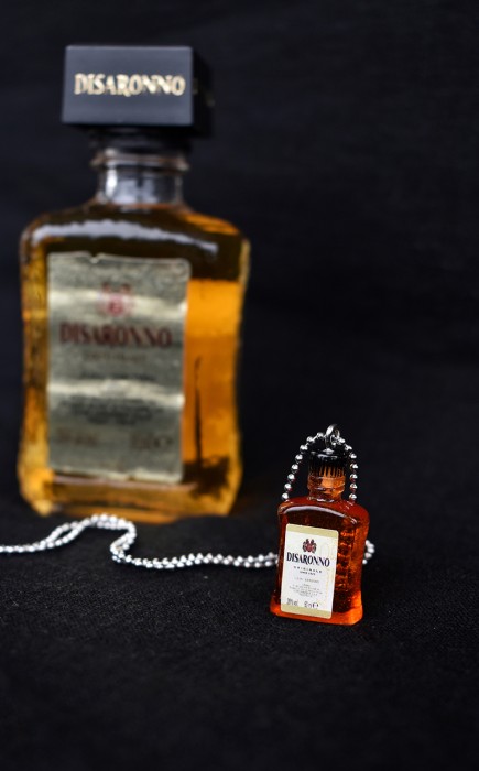 ΚΟΛΙΕ ΜΠΟΥΚΑΛΙ ΛΙΚΕΡ DISARONNO ΚΟΛΙΕ ΜΠΟΥΚΑΛΙ ΛΙΚΕΡ DISARONNO