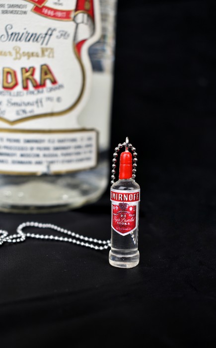 ΚΟΛΙΕ ΜΠΟΥΚΑΛΙ VODKA SMIRNOFF ΚΟΛΙΕ ΜΠΟΥΚΑΛΙ VODKA SMIRNOFF