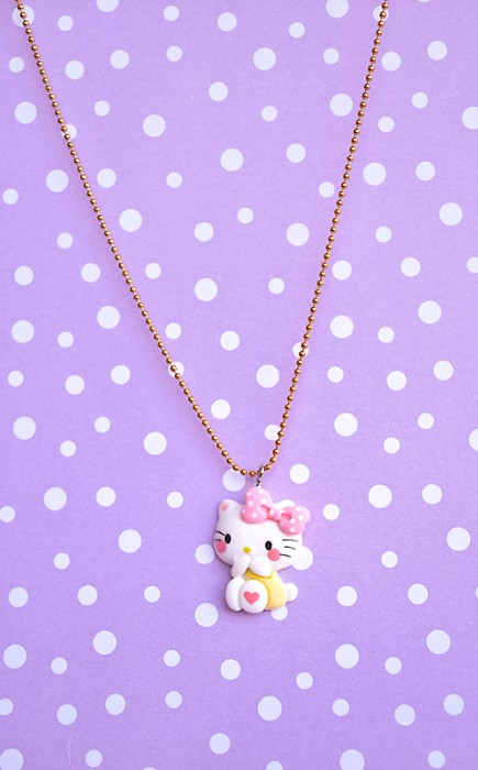 ΚΟΛΙΕ HELLO KITTY ΜΕ ΚΙΤΡΙΝΟ ΦΟΡΕΜΑ ΚΟΛΙΕ HELLO KITTY ΜΕ ΚΙΤΡΙΝΟ ΦΟΡΕΜΑ